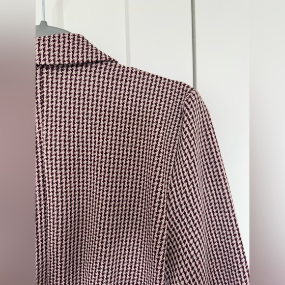 Blazer - Picture 4 of 4